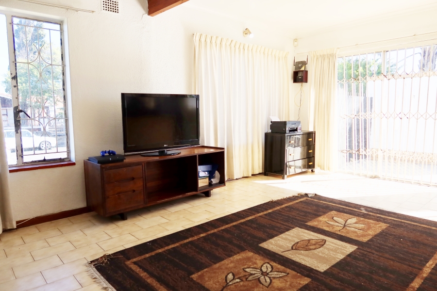 3 Bedroom Property for Sale in Bothasig Western Cape